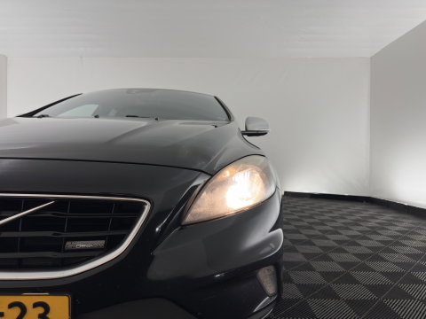 Volvo V40 2.0 D4 R-Design Business *LEATHER-MICROFIBRE | NAVI-FULLMAP | HEATED-SPORTSEATS | PRIVACY-GLASS | ECC | PDC | CRUISE | PREMIUM-AUDIO | 18''ALU*
