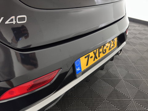 Volvo V40 2.0 D4 R-Design Business *LEATHER-MICROFIBRE | NAVI-FULLMAP | HEATED-SPORTSEATS | PRIVACY-GLASS | ECC | PDC | CRUISE | PREMIUM-AUDIO | 18''ALU*