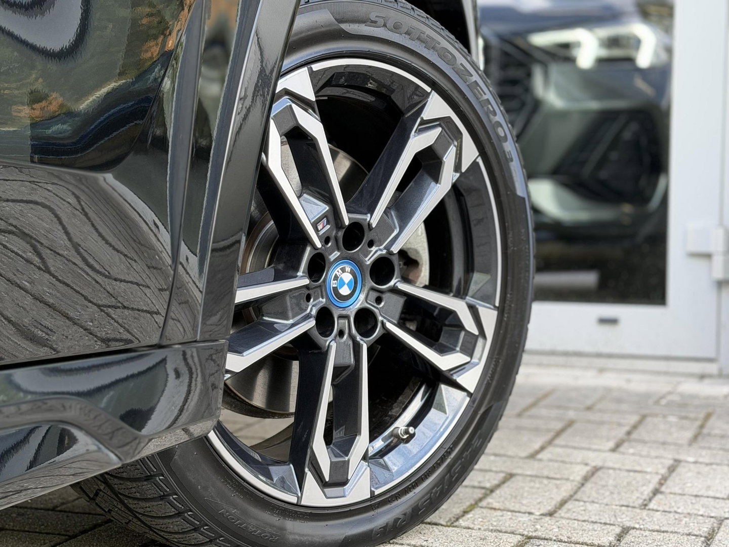 BMW X1 xDrive25e M-Sport |Pano|H/K|Leer|Innovation|360Cam|HUD|19"