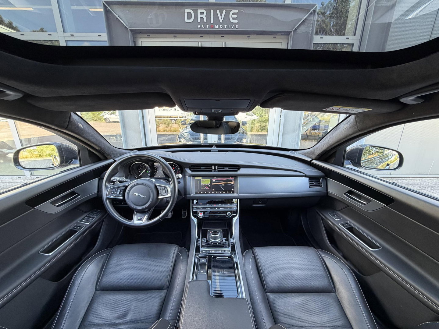 Jaguar XF Sportbrake 2.0t 250PK Chequered Flag |Pano|Leder