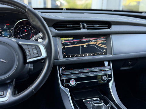 Jaguar XF Sportbrake 2.0t 250PK Chequered Flag |Pano|Leder