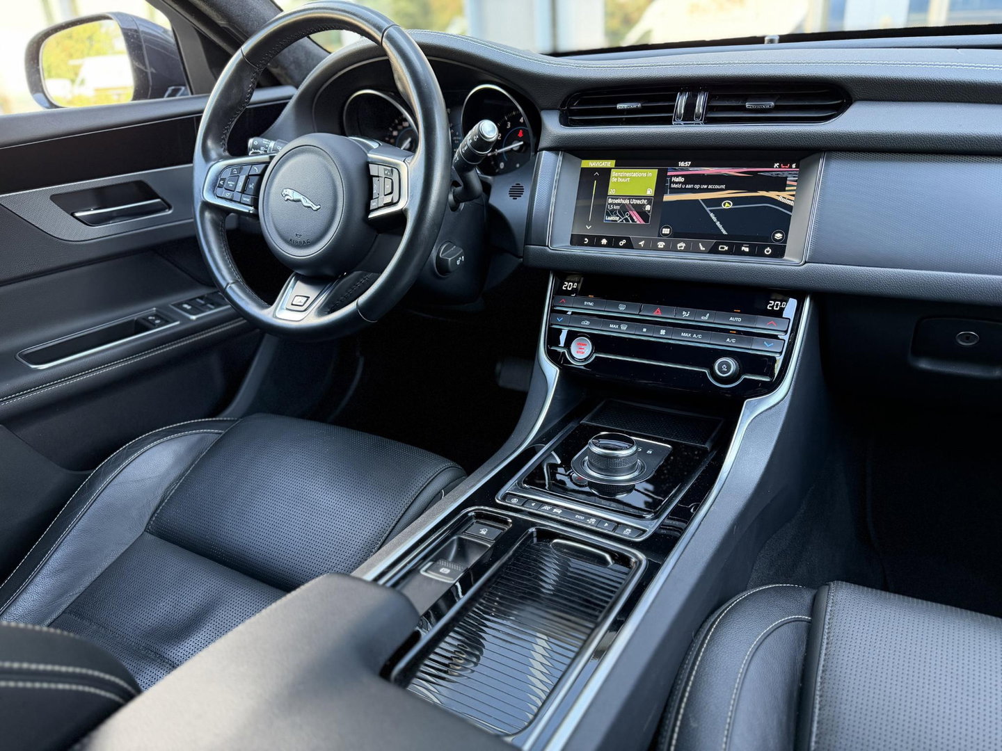 Jaguar XF Sportbrake 2.0t 250PK Chequered Flag |Pano|Leder