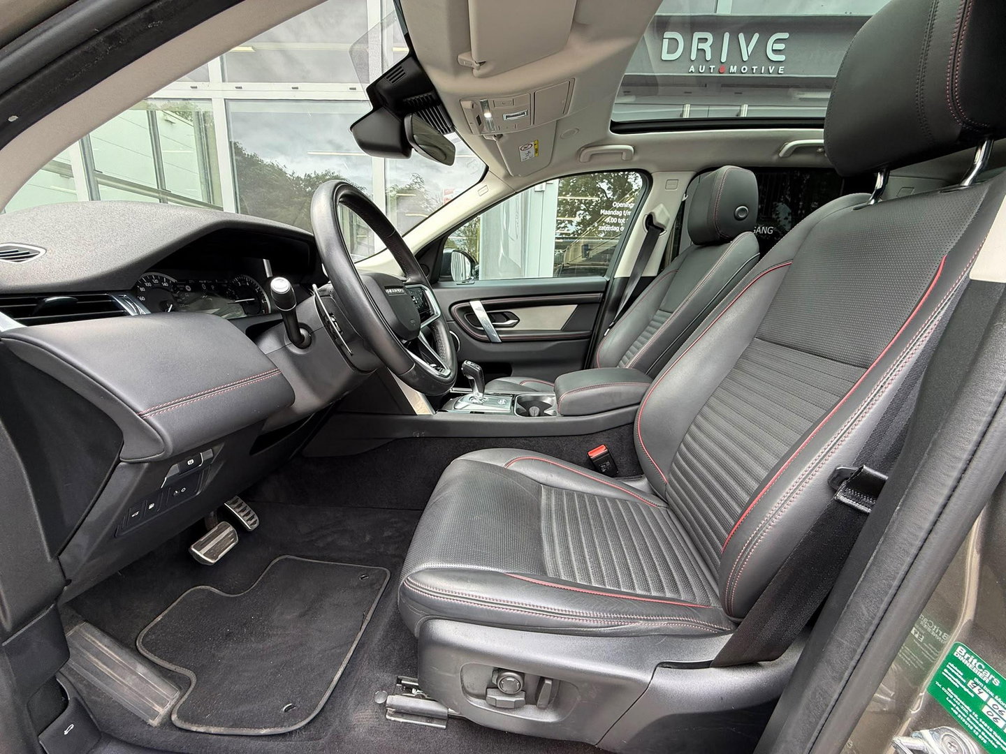 Land Rover Discovery Sport P300e 1.5 R-Dynamic HSE |Pano|ACC|Ventilatie|Winter|Meridian|Sfeer|El.Trekhaak|Silicon Premium