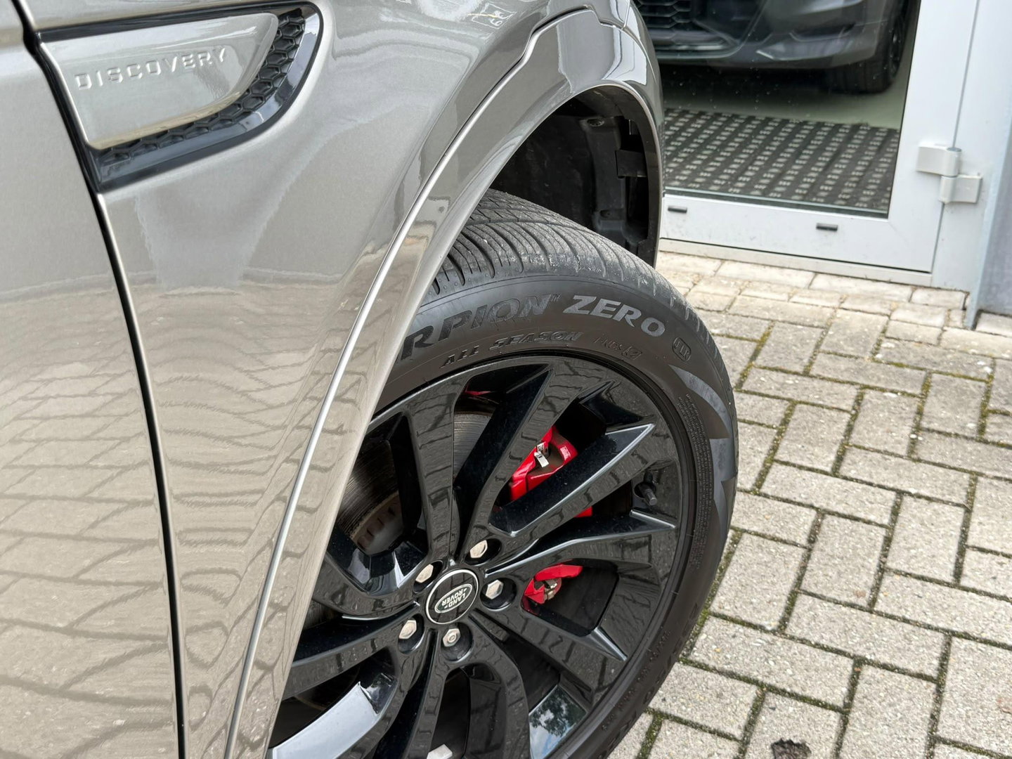 Land Rover Discovery Sport P300e 1.5 R-Dynamic HSE |Pano|ACC|Ventilatie|Winter|Meridian|Sfeer|El.Trekhaak|Silicon Premium