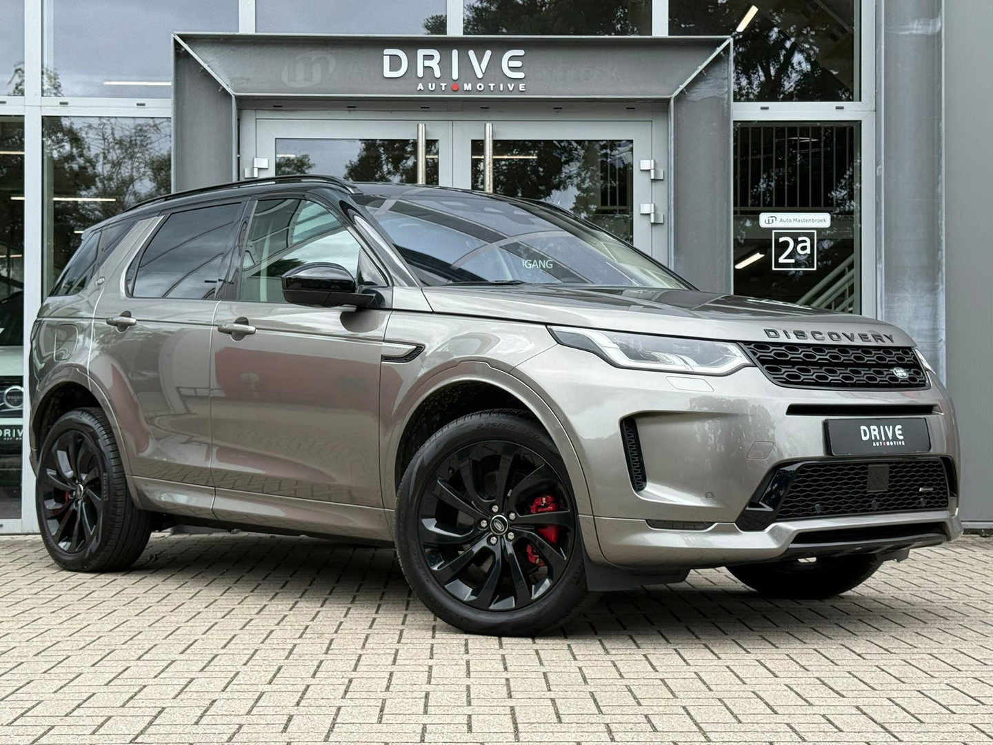 Land Rover Discovery Sport P300e 1.5 R-Dynamic HSE |Pano|ACC|Ventilatie|Winter|Meridian|Sfeer|El.Trekhaak|Silicon Premium