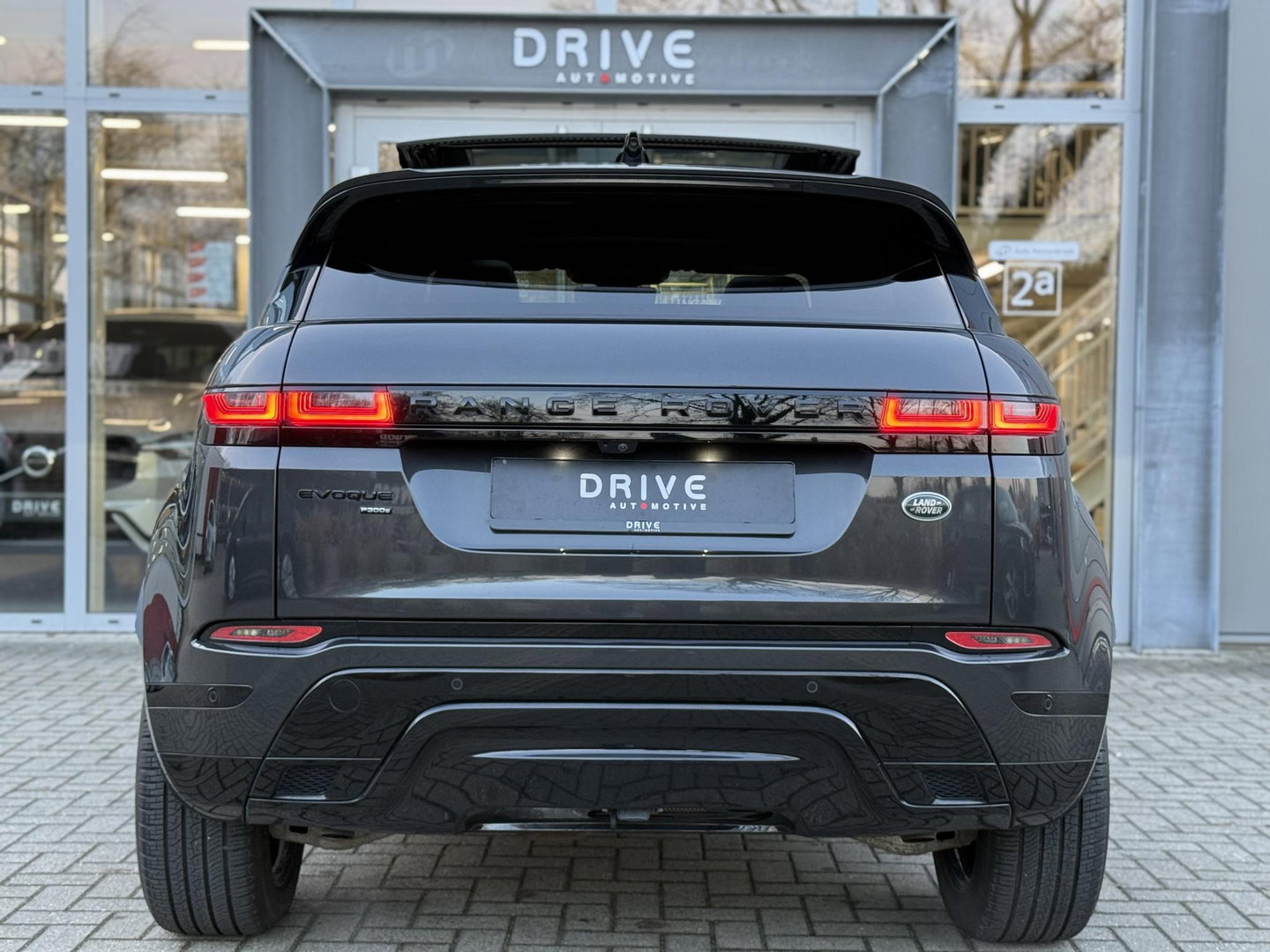 Land Rover Range Rover Evoque 1.5 P300e AWD R-Dynamic HSE Black Style|Schuif/kantel dak|Sfeer|Meridian|Matrix|Trekhaak