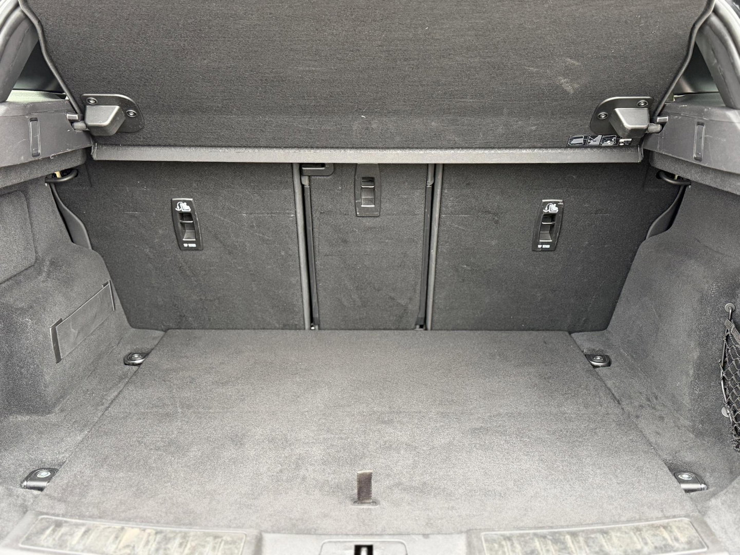 Land Rover Range Rover Evoque 1.5 P300e AWD R-Dynamic HSE Black Style|Schuif/kantel dak|Sfeer|Meridian|Matrix|Trekhaak