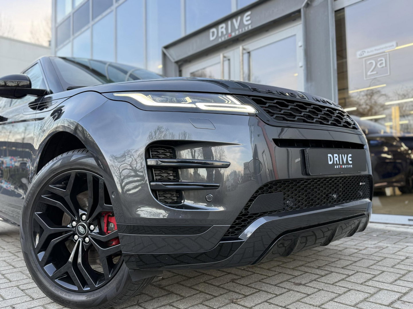 Land Rover Range Rover Evoque 1.5 P300e AWD R-Dynamic HSE Black Style|Schuif/kantel dak|Sfeer|Meridian|Matrix|Trekhaak