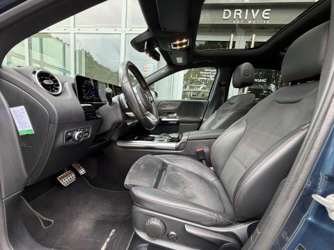Mercedes-Benz B-Klasse 200 Bus. Solution AMG Night|Pano|Carplay|Sfeer|Cam|Trekhaak