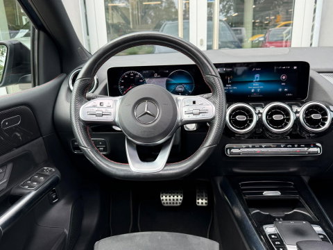 Mercedes-Benz B-Klasse 200 Bus. Solution AMG Night|Pano|Carplay|Sfeer|Cam|Trekhaak