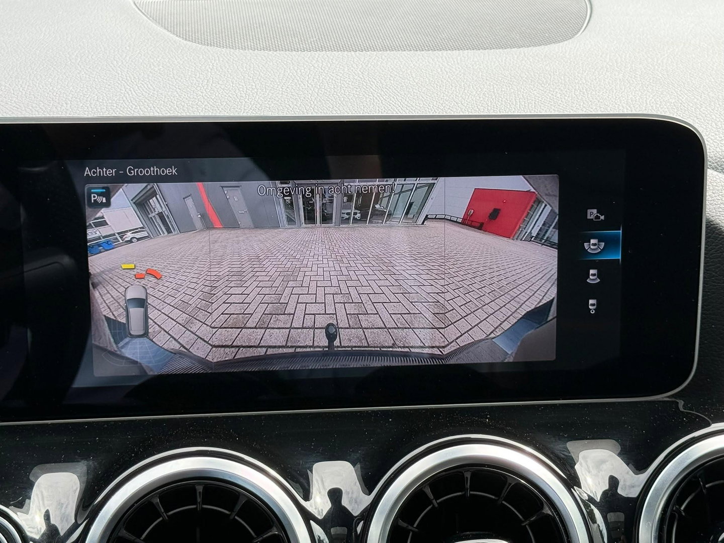 Mercedes-Benz B-Klasse 200 Bus. Solution AMG Night|Pano|Carplay|Sfeer|Cam|Trekhaak