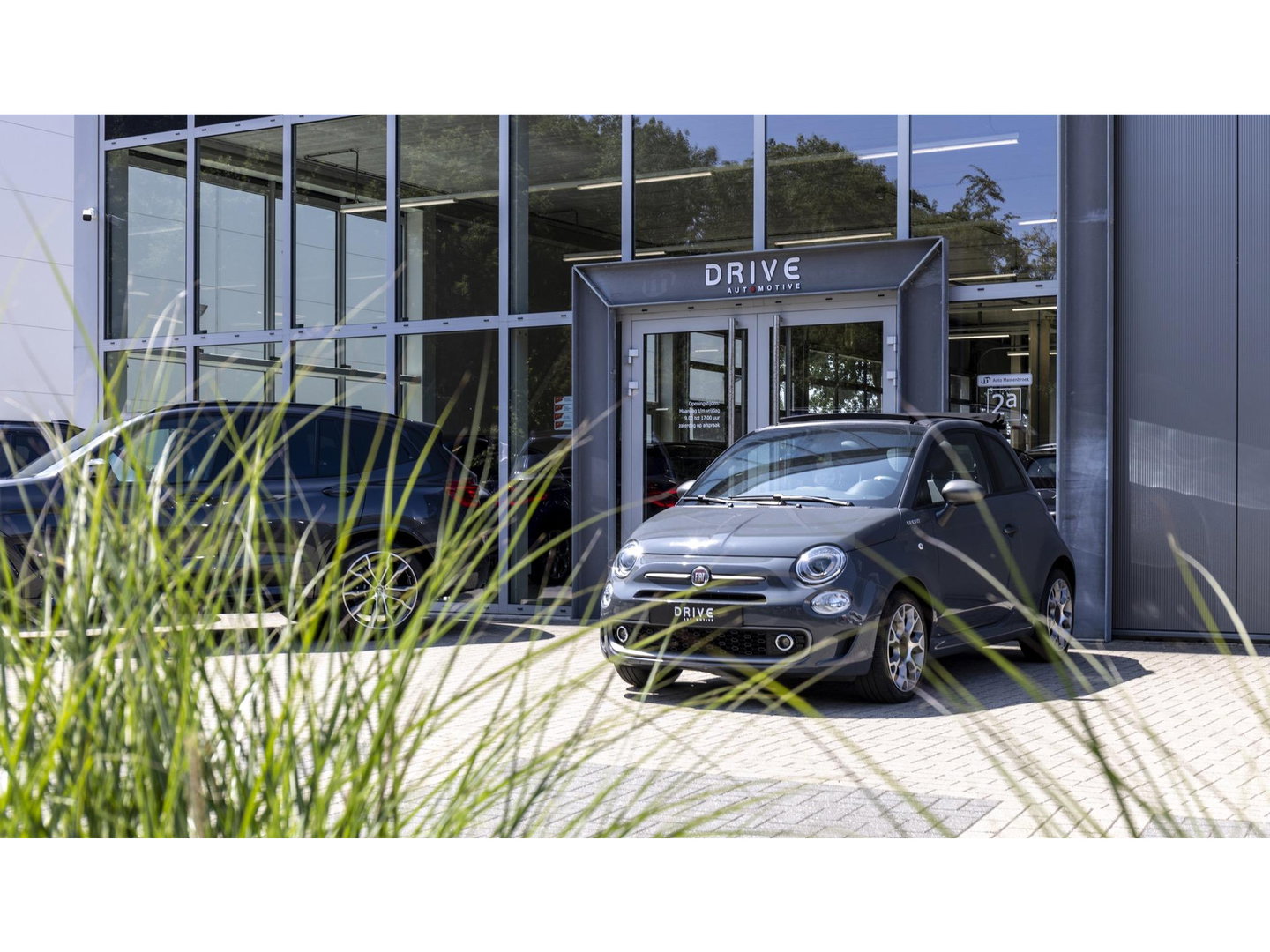 Mercedes-Benz B-Klasse 200 Bus. Solution AMG Night|Pano|Carplay|Sfeer|Cam|Trekhaak