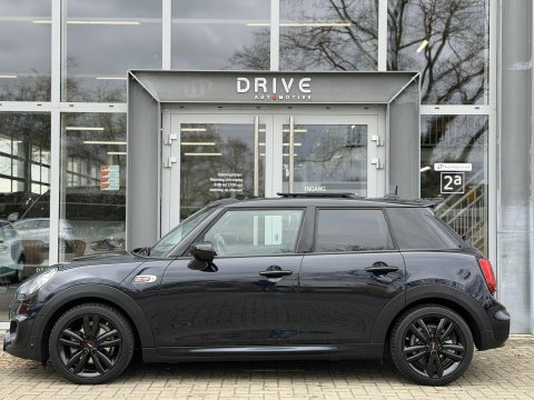 MINI 5-deurs 1.5 Cooper Dalston Edition JCW|Pano|H/K|Enigmatic Black