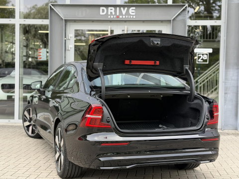 Volvo S60 2.0 Recharge T8 AWD 455PK Plus Bright |Schuif/kantel dak|H/K|360Cam|AutoPilot