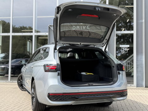 Volkswagen Passat Variant 1.5 eHybrid R-Line |Pano|Leer|Memory|Ventilatie|Massage|HUD|