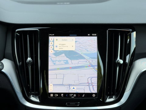 Volvo V60 2.0 T6 Plug-in hybrid 350Pk AWD Plus Dark Long Range|Pano|H/K|360Cam|Pilot|Trekhaak