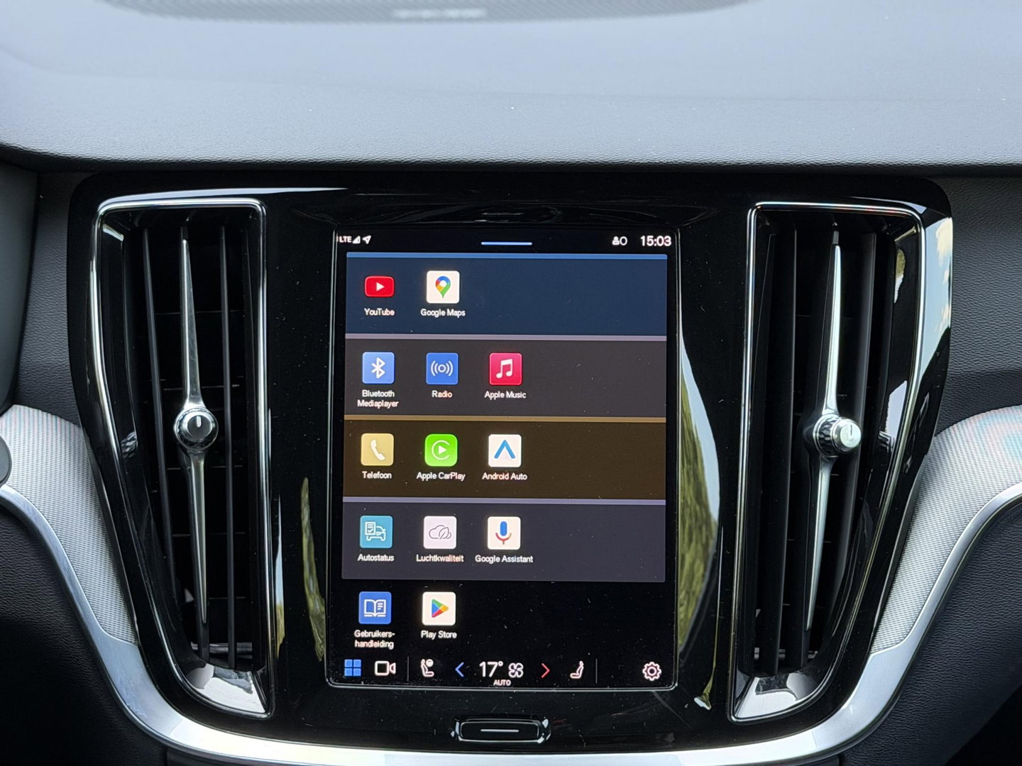 Volvo V60 2.0 T6 Plug-in hybrid 350Pk AWD Plus Dark Long Range|Pano|H/K|360Cam|Pilot|Trekhaak