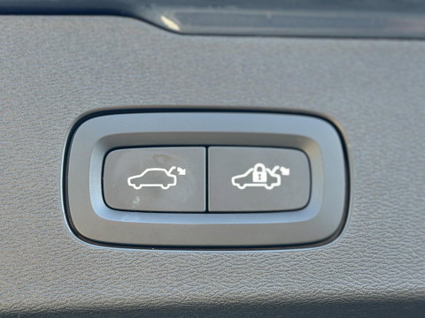 Volvo V60 2.0 T6 Plug-in hybrid 350Pk AWD Plus Dark Long Range|Pano|H/K|360Cam|Pilot|Trekhaak