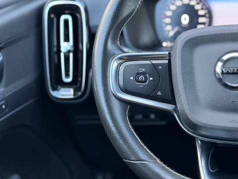 Volvo XC40 1.5 T4 210PK Recharge R-Design Memory|Cam|Winterpakket|Trekhaak