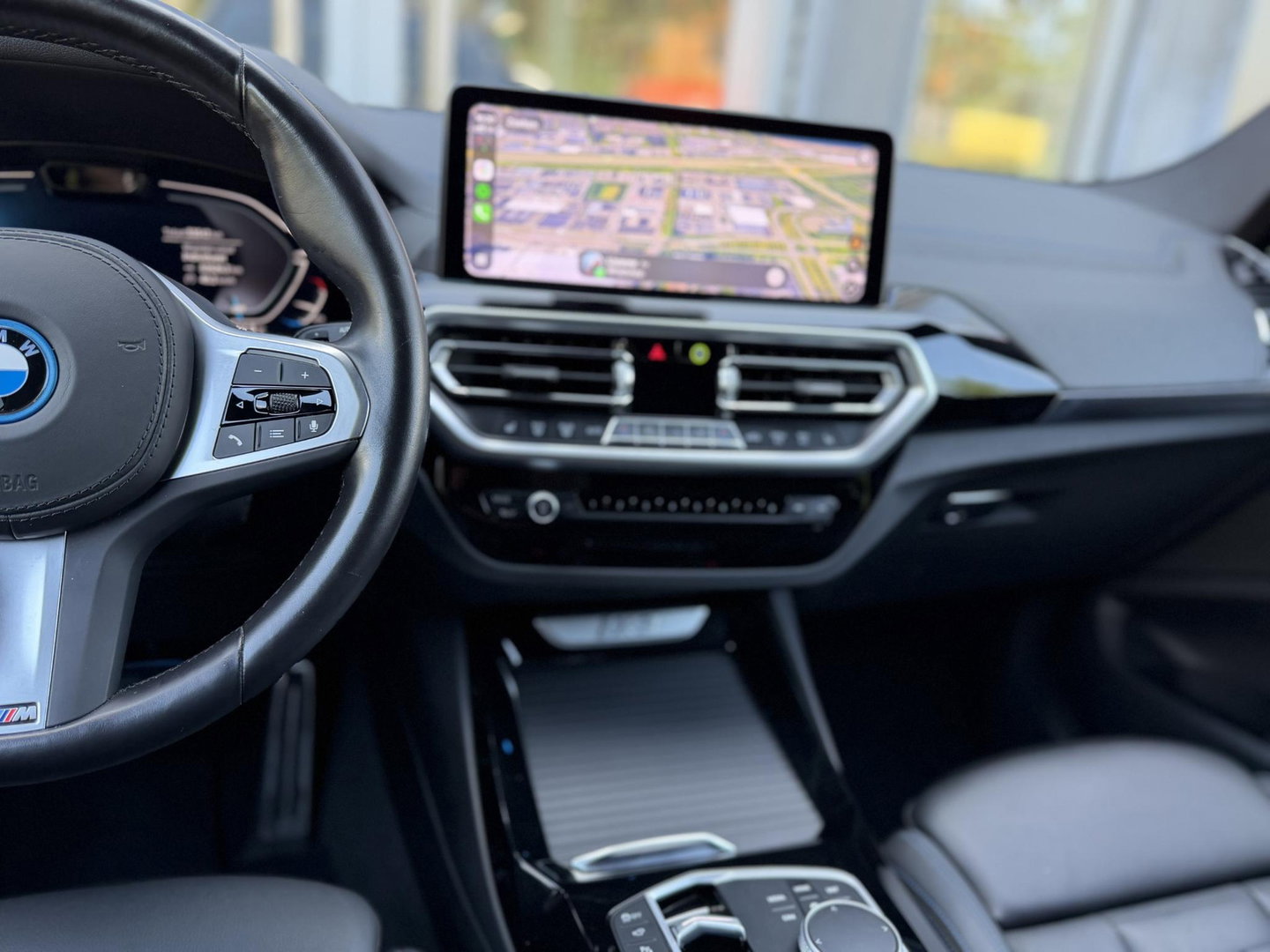 BMW iX3 High Executive 80 kWh M-Sport |Pano|H/K|Laser|360Cam|20"|SOH96%|SOPHISTOGRAU
