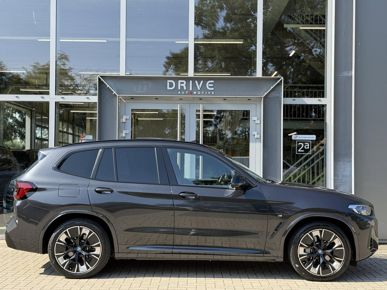 BMW iX3