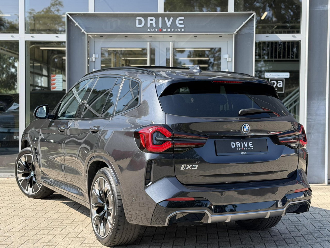 BMW iX3