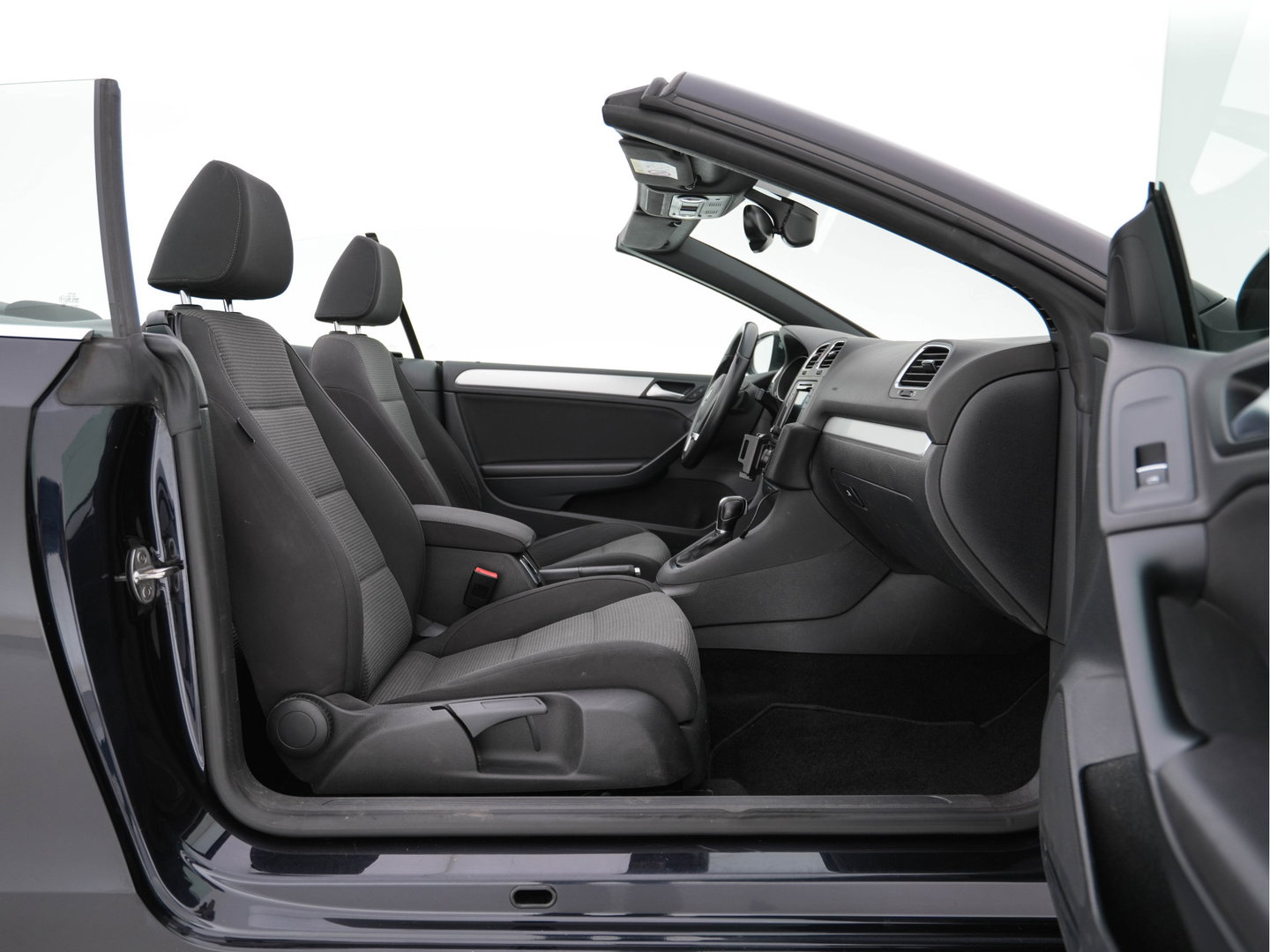 Volkswagen Golf Cabriolet 2.0 TDI Bluemotion Aut. *NAVI-FULLMAP | HEATED-COMFORTSEATS | SHIFTPADDLES | ECC | PARKPILOT | CRUISE | 16''ALU*