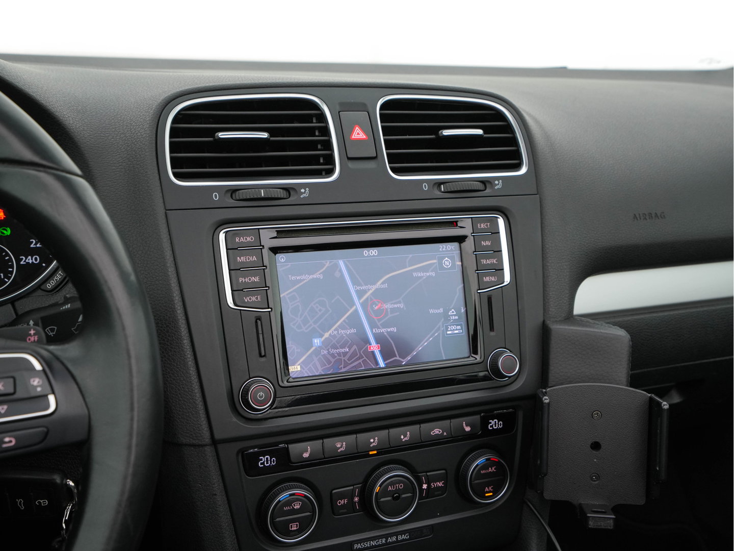 Volkswagen Golf Cabriolet 2.0 TDI Bluemotion Aut. *NAVI-FULLMAP | HEATED-COMFORTSEATS | SHIFTPADDLES | ECC | PARKPILOT | CRUISE | 16''ALU*