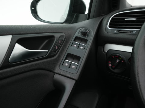 Volkswagen Golf Cabriolet 2.0 TDI Bluemotion Aut. *NAVI-FULLMAP | HEATED-COMFORTSEATS | SHIFTPADDLES | ECC | PARKPILOT | CRUISE | 16''ALU*
