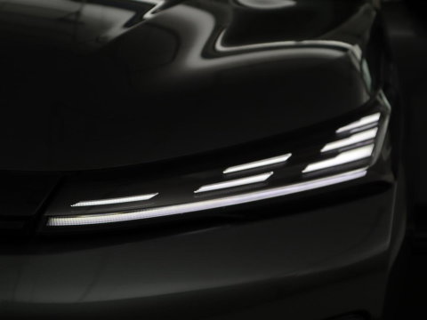 GEELY Starray EM-i 1.5 Pro | Leder | Adaptive cruise | Carplay | Full LED | Dodehoek detectie | 360 camera | DAB |