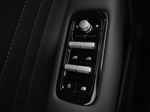 GEELY Starray EM-i 1.5 Pro | Leder | Adaptive cruise | Carplay | Full LED | Dodehoek detectie | 360 camera | DAB |