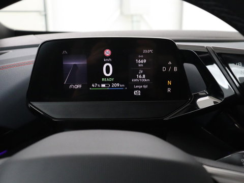 Volkswagen ID.5 GTX 77 kWh | SOH 90,1% | Half leder | Stuur/stoelverwarming | Carplay | Sfeerverlichting | Adaptive cruise | Climate control | Camera | Park assist |