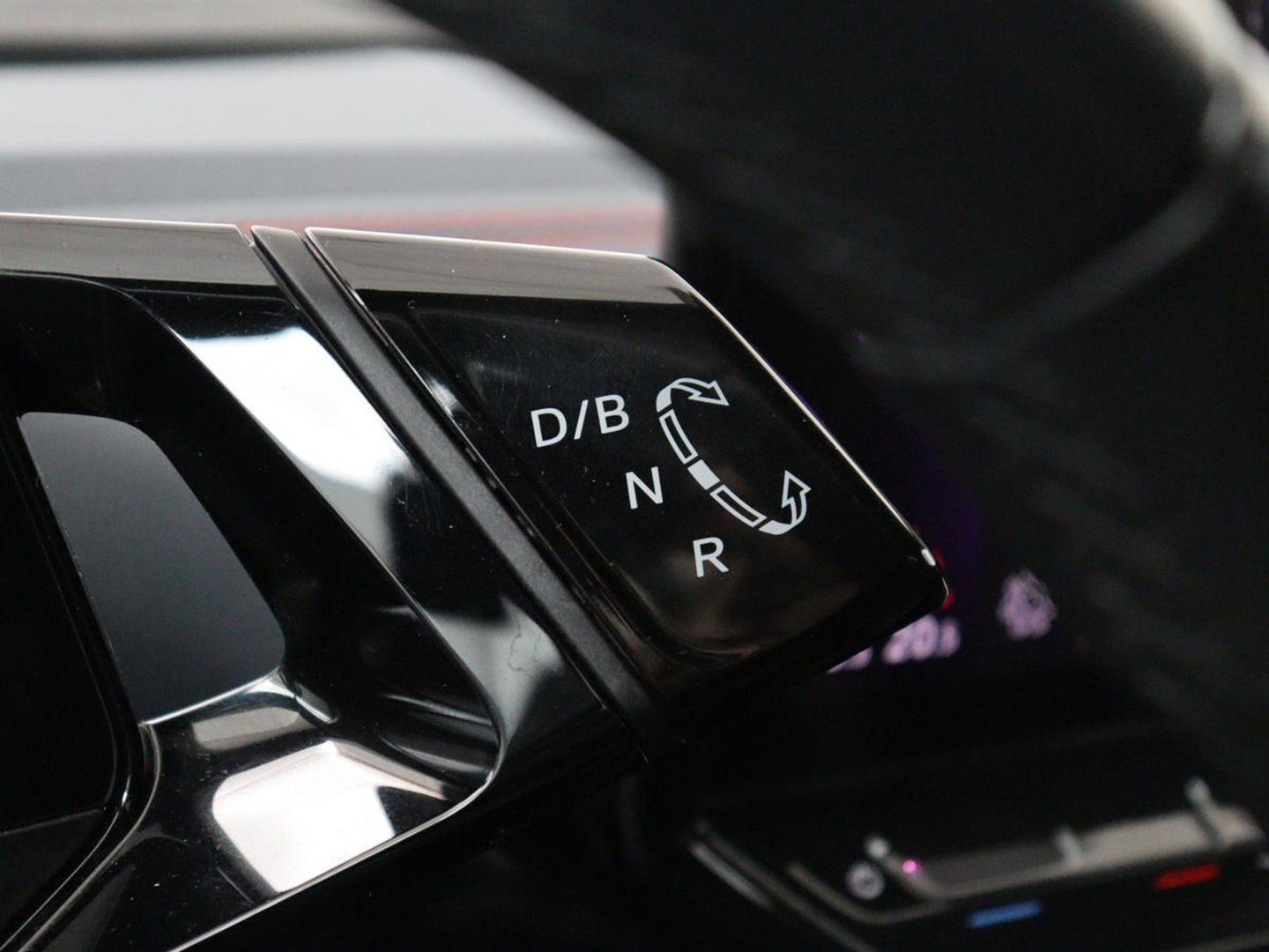 Volkswagen ID.5 GTX 77 kWh | SOH 90,1% | Half leder | Stuur/stoelverwarming | Carplay | Sfeerverlichting | Adaptive cruise | Climate control | Camera | Park assist |