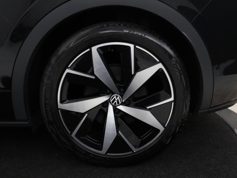 Volkswagen ID.5 GTX 77 kWh | SOH 90,1% | Half leder | Stuur/stoelverwarming | Carplay | Sfeerverlichting | Adaptive cruise | Climate control | Camera | Park assist |