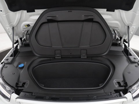 Volvo XC40 Recharge P8 AWD R-Design | SOH 97.1% | Trekhaak | Panoramadak | Leder/alcantara | Stuur/stoel verwarming | Park assit | Carplay |