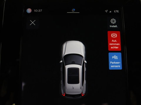 Volvo XC40 Recharge P8 AWD R-Design | SOH 97.1% | Trekhaak | Panoramadak | Leder/alcantara | Stuur/stoel verwarming | Park assit | Carplay |