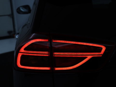 Kia e-Niro DynamicPlusLine 64 kWh | SOH 95.2% | Panoramadak | Half Leder | Adaptive cruise | Stuur/stoel verwarming | Camera | Park assist | Carplay | Climate control | Virtual dashboard | Full LED |