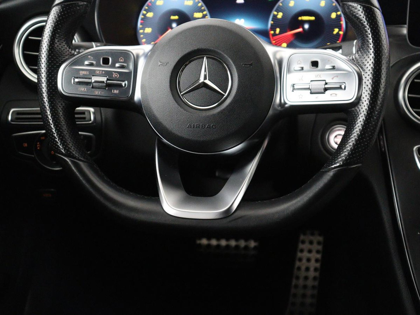 Mercedes-Benz C-Klasse Estate 180 Business Solution | Panoramadak | Half leder | Stoelverwarming | Virtueel dashboard | 360 Camera | Park assist | Climate control | Cruise control |