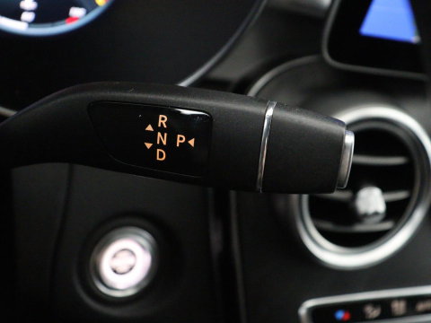 Mercedes-Benz C-Klasse Estate 180 Business Solution | Panoramadak | Half leder | Stoelverwarming | Virtueel dashboard | 360 Camera | Park assist | Climate control | Cruise control |