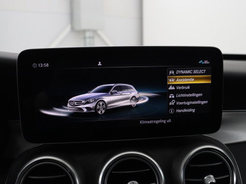 Mercedes-Benz C-Klasse Estate 180 Business Solution | Panoramadak | Half leder | Stoelverwarming | Virtueel dashboard | 360 Camera | Park assist | Climate control | Cruise control |