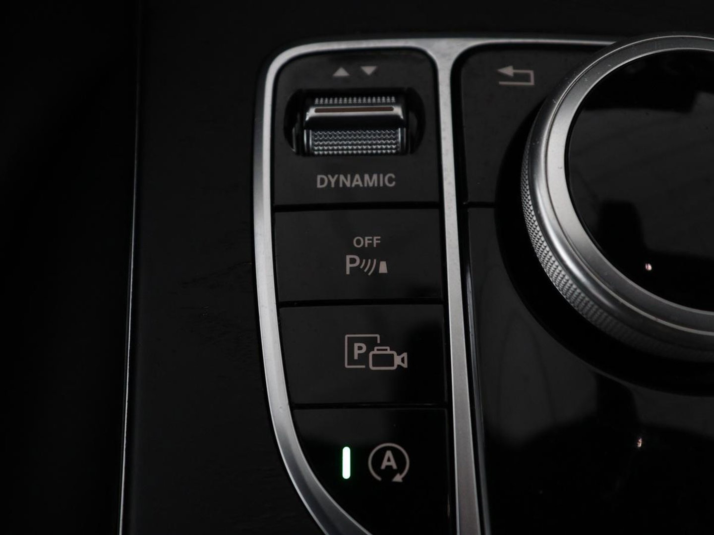 Mercedes-Benz C-Klasse Estate 180 Business Solution | Panoramadak | Half leder | Stoelverwarming | Virtueel dashboard | 360 Camera | Park assist | Climate control | Cruise control |