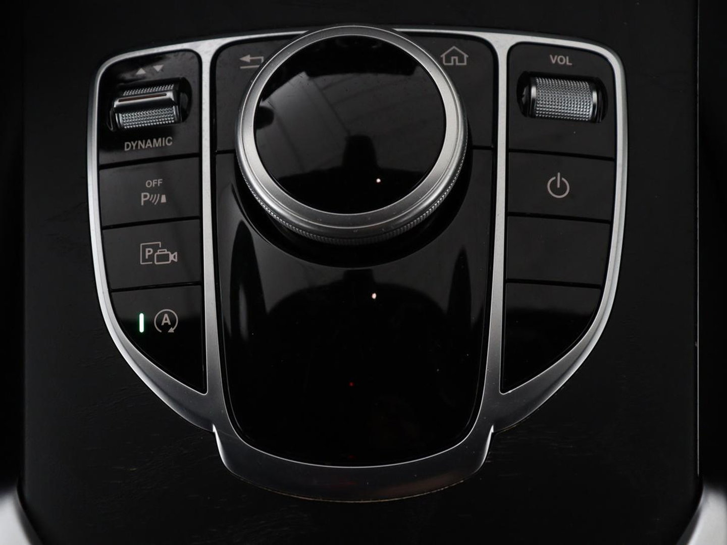 Mercedes-Benz C-Klasse Estate 180 Business Solution | Panoramadak | Half leder | Stoelverwarming | Virtueel dashboard | 360 Camera | Park assist | Climate control | Cruise control |