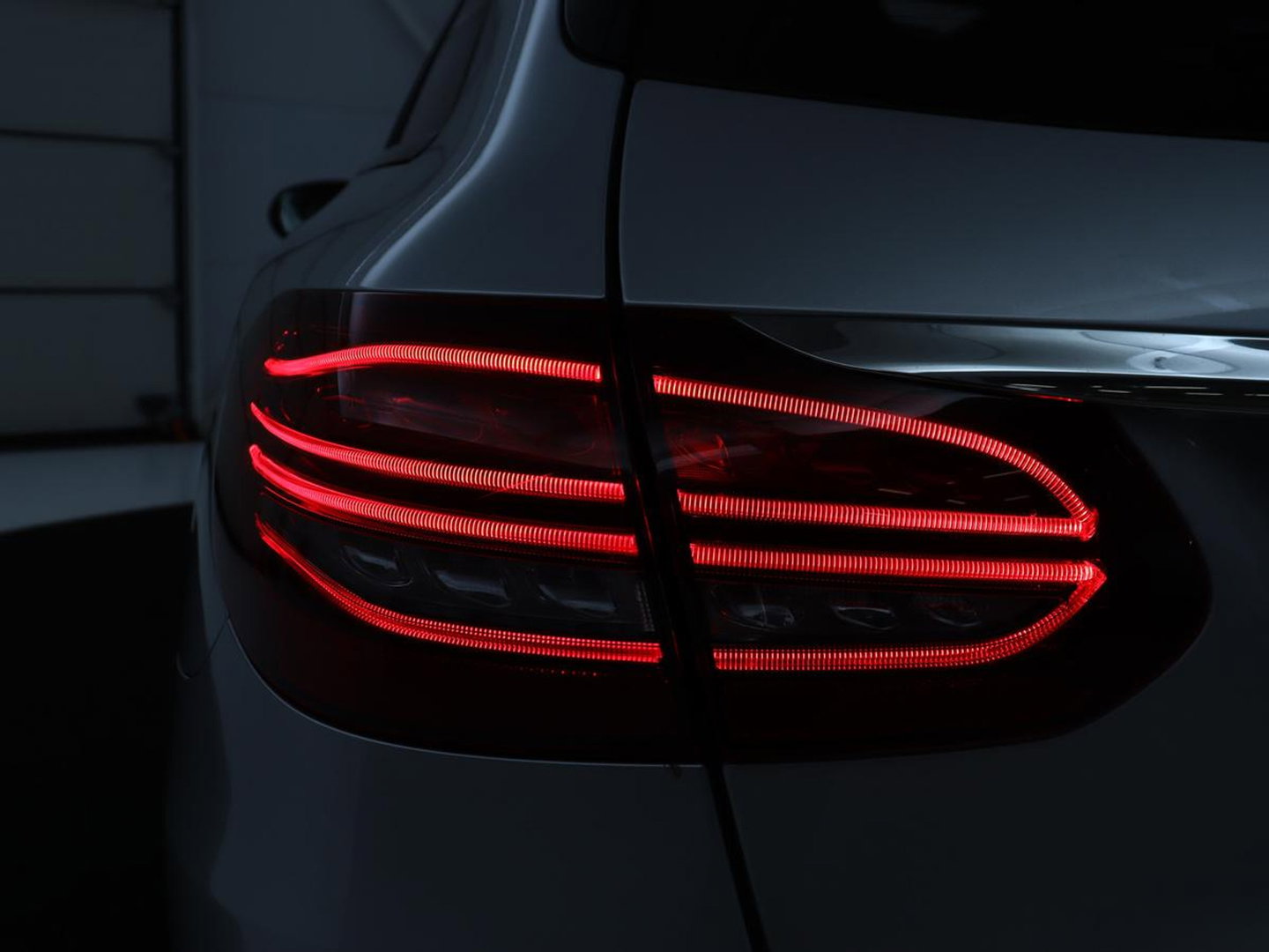 Mercedes-Benz C-Klasse Estate 180 Business Solution | Panoramadak | Half leder | Stoelverwarming | Virtueel dashboard | 360 Camera | Park assist | Climate control | Cruise control |