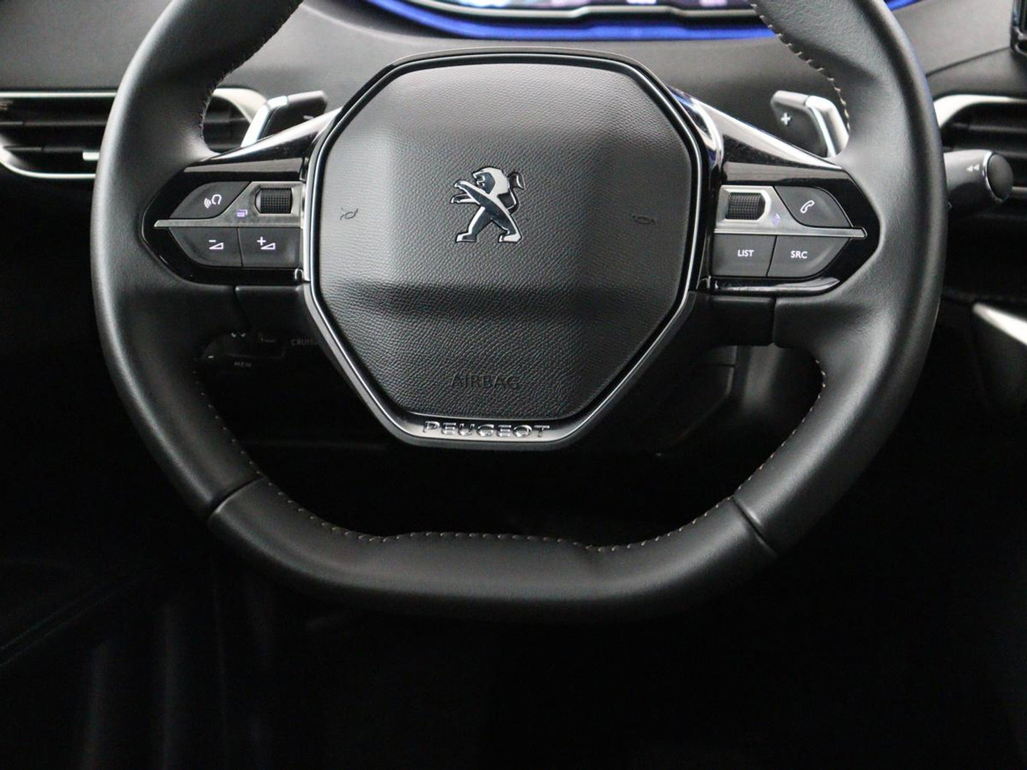 Peugeot 3008 1.6 HYbrid 225 Active Pack Business | SOH 98.8% | Half Leder | Adaptive cruise | 360 camera | Carplay | Climate control | Dodehoek detectie | DAB |