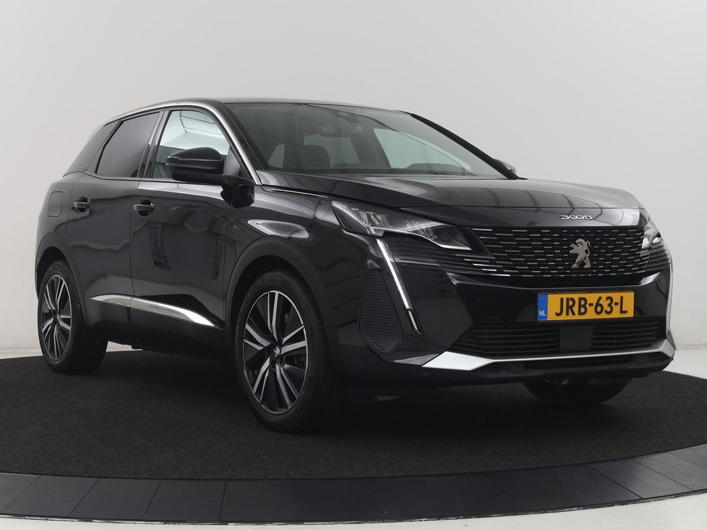 Peugeot 3008 1.6 HYbrid 225 Active Pack Business | SOH 98.8% | Half Leder | Adaptive cruise | 360 camera | Carplay | Climate control | Dodehoek detectie | DAB |