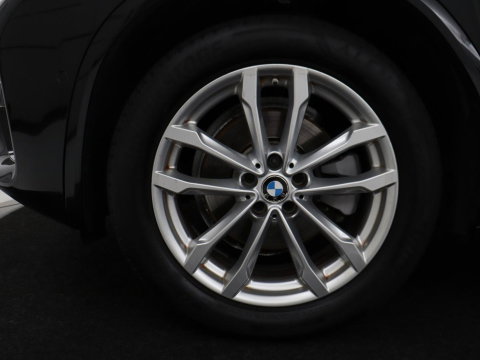 BMW X3 xDrive20i High Executive M-sport | Panoramadak | Head-up | Leder | Adaptive cruise | Camera | Park assist | Climate control | Stoelverwarming | Full LED | 3 zone klimaat |
