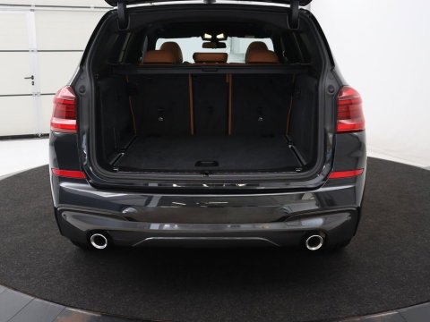 BMW X3 xDrive20i High Executive M-sport | Panoramadak | Head-up | Leder | Adaptive cruise | Camera | Park assist | Climate control | Stoelverwarming | Full LED | 3 zone klimaat |