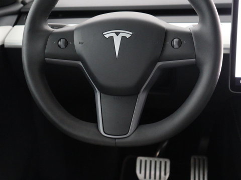 Tesla Model Y Performance AWD 75 kWh | SOH 94.8% | Traffic-Aware Cruise control | Leder | Achterbank verwarming | 21'' | Full LED | Panoramadak |