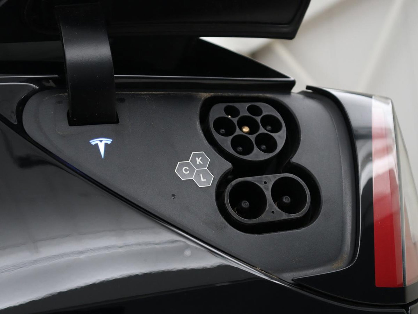 Tesla Model Y Performance AWD 75 kWh | SOH 94.8% | Traffic-Aware Cruise control | Leder | Achterbank verwarming | 21'' | Full LED | Panoramadak |