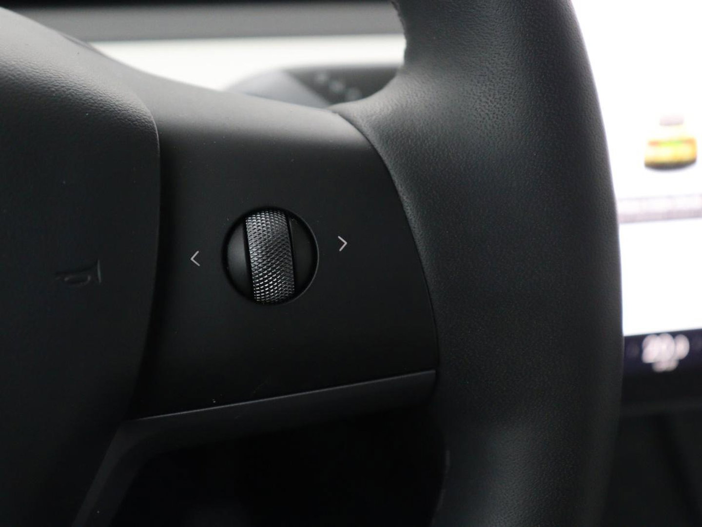 Tesla Model Y Performance AWD 75 kWh | SOH 94.8% | Traffic-Aware Cruise control | Leder | Achterbank verwarming | 21'' | Full LED | Panoramadak |